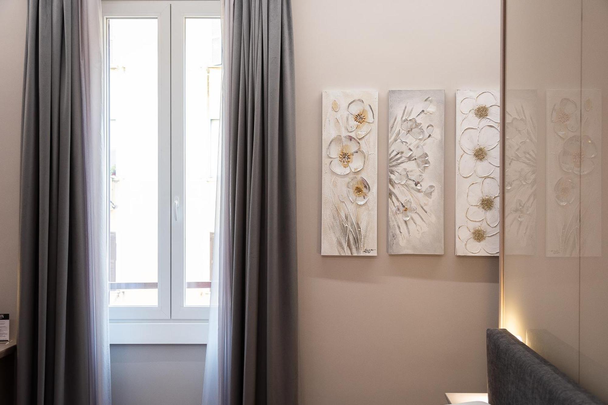 רומא Iron Luxury Rooms מראה חיצוני תמונה