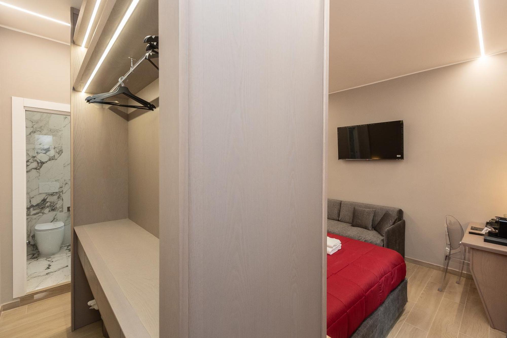 רומא Iron Luxury Rooms מראה חיצוני תמונה